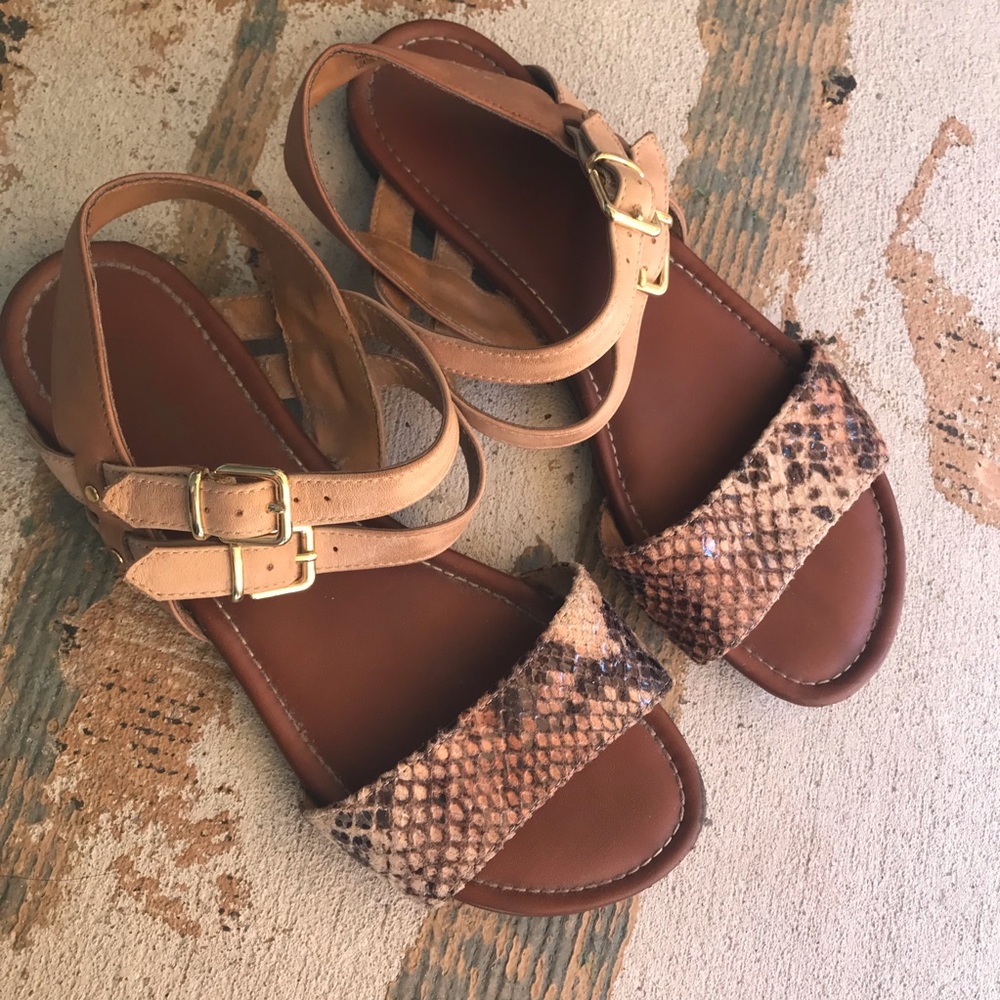 Clarks cream sandals